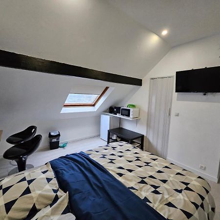 Agreable Studio De 16M2 Sans Kitchenette Neuilly-sur-Marne Luaran gambar