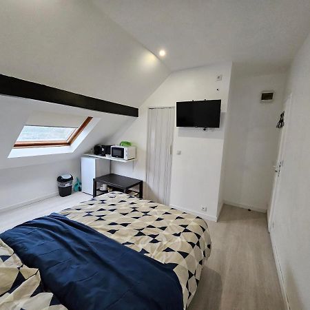 Agreable Studio De 16M2 Sans Kitchenette Neuilly-sur-Marne Luaran gambar